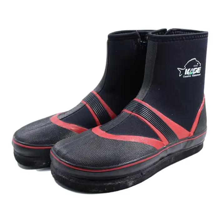 Chaussures de pêche couple avec semelle feutre cloutée - Bottes mer antidérapantes homme et femme tailles 36 à 46 pour été