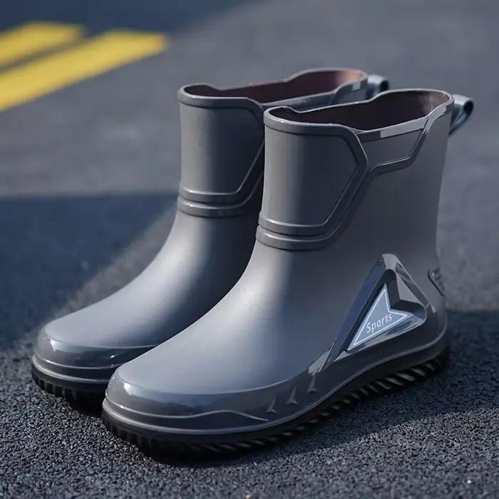 Bottes de pluie mi-mollet hommes mode avec bandes réfléchissantes, chaussures étanches élastiques grises pêche