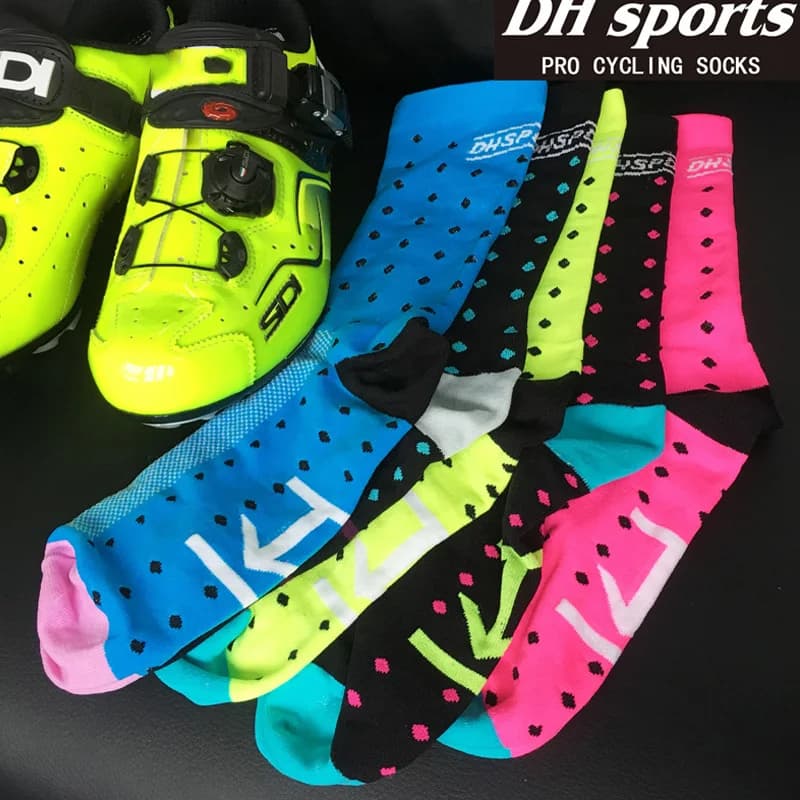 Chaussettes vélo femme performance MTB - Motifs funky pour cyclistes pêcheuses actives