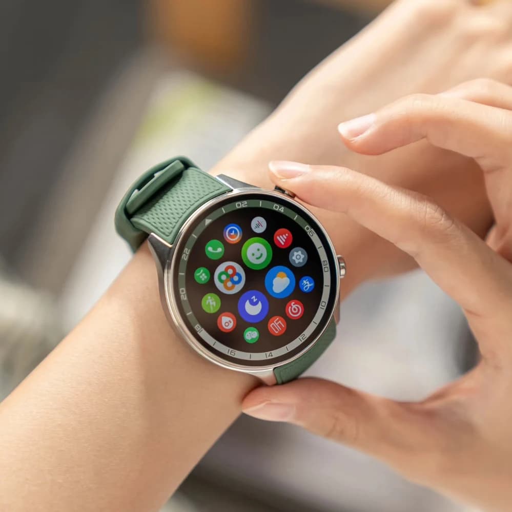 OnePlus Watch 3 - Smartwatch global Wear OS 1.5" AMOLED 32GB IP68 pour pêcheurs connectés et technophiles