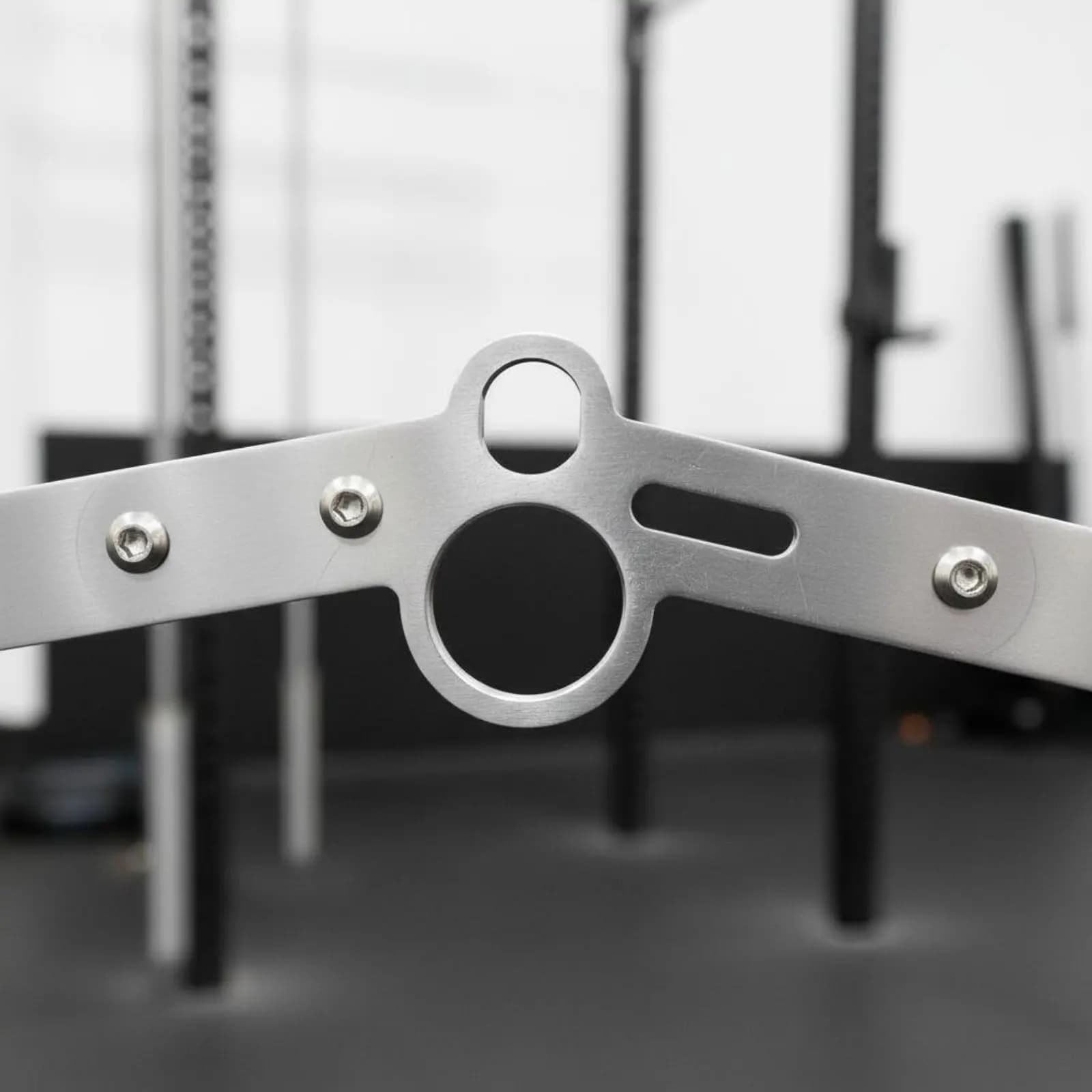 Barre de tirage dorsal réglable en acier robuste pour haltérophiles - Barre dorsale durable
