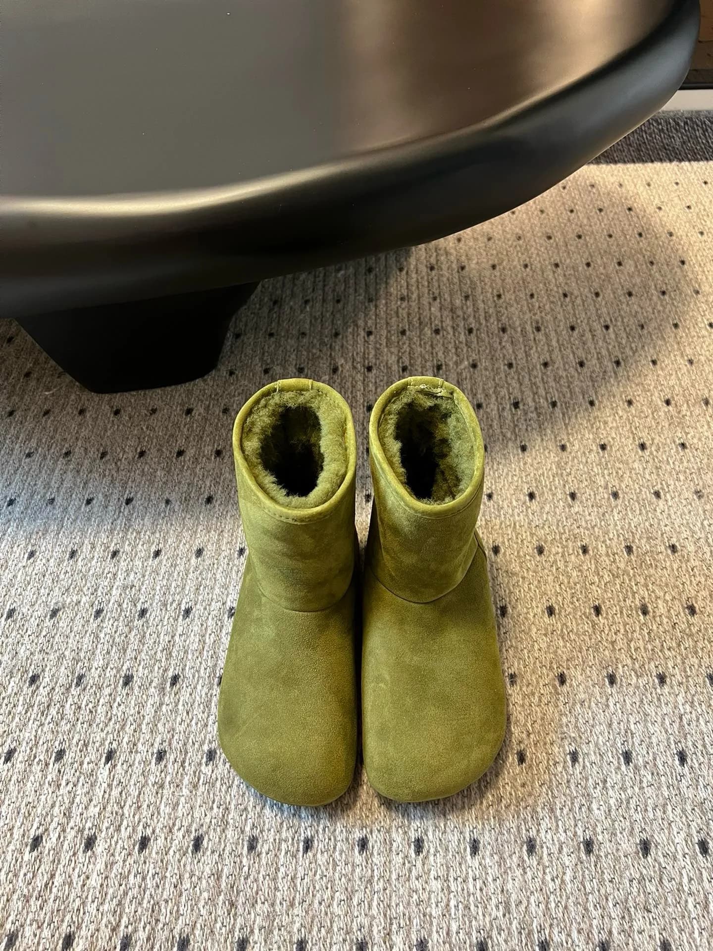 Bottes neige fourrées laine d'agneau femmes 2024 antidérapantes mode douces intégrées pêche hiver