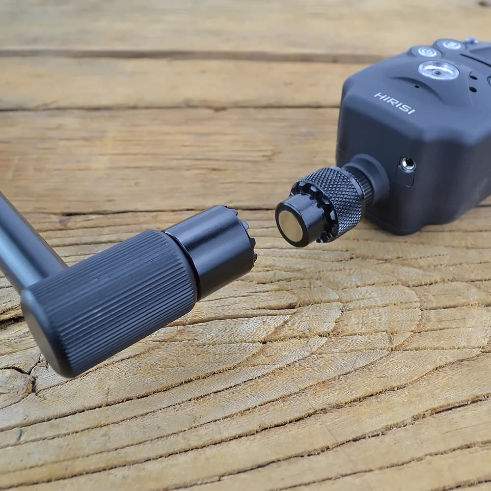 Connecteur rapide aluminium pour alarmes de pêche carpe - Adaptateur rod pod - Accessoires Hirisi AQ210