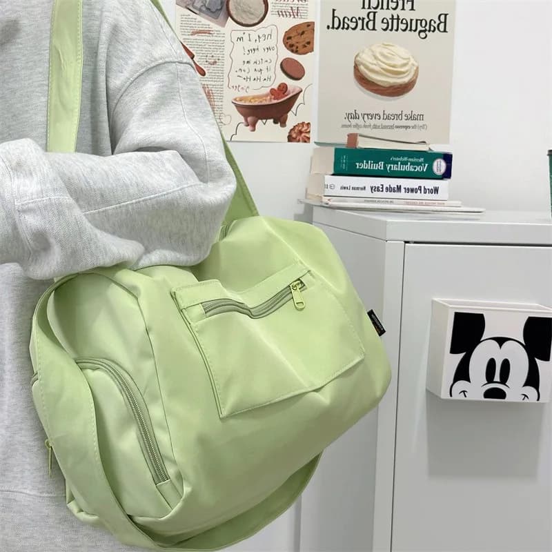 Grand sac bandoulière tote pour pêcheuse - Sac messenger canvas tendance 2024 pratique pour le sport