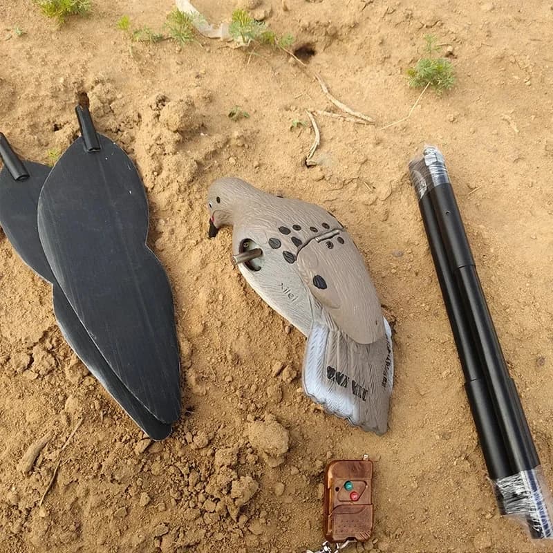 Pigeon leurre télécommandé avec ailes tournantes - Appât de chasse haute défense pour oiseaux