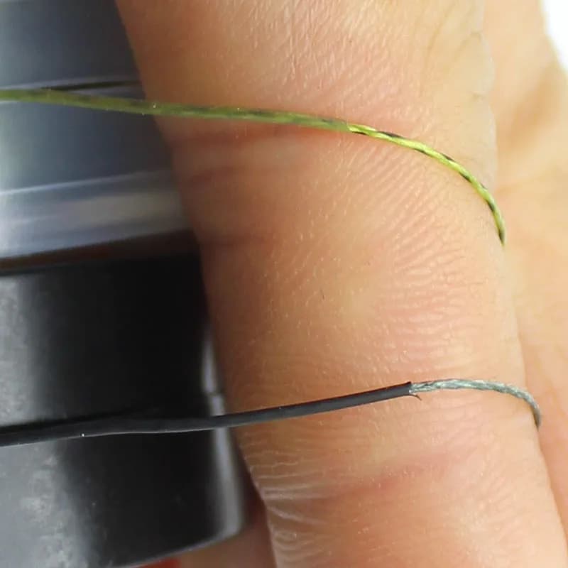 Ligne carpe camouflage vert 20m hooklink souple - hair rig 15-25LB pour montages précis