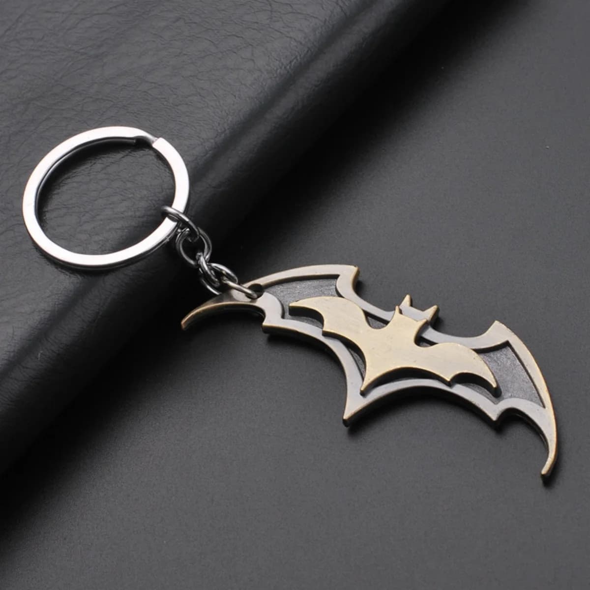 Porte-clés chauve-souris anime créatif - Porte-clés couple homme femme voiture haut de gamme