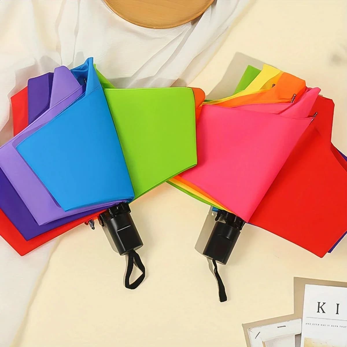 Parapluie pliable arc-en-ciel Wonder - Compact et stylé pour déplacements de pêche