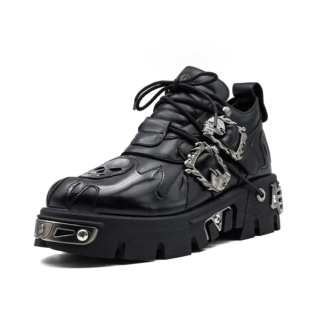Chaussures couple vintage rock punk 2026 cuir rétro bottes unisexe plateforme unique design niche métal