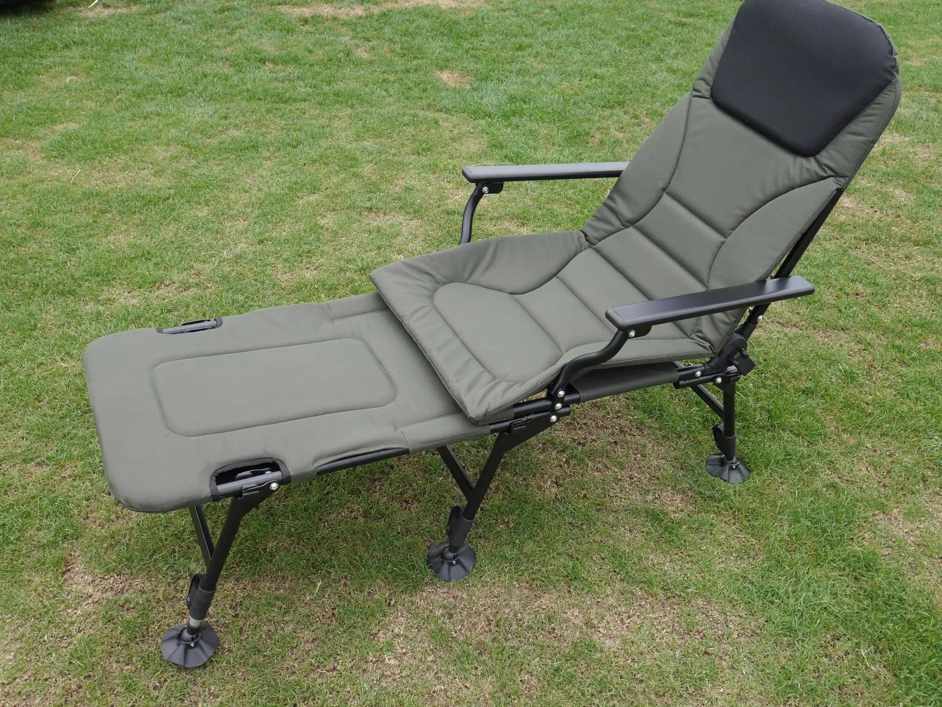 Chaise de pêche multifonction allongée spéciale carpe avec dossier réglable pour camping extérieur confortable