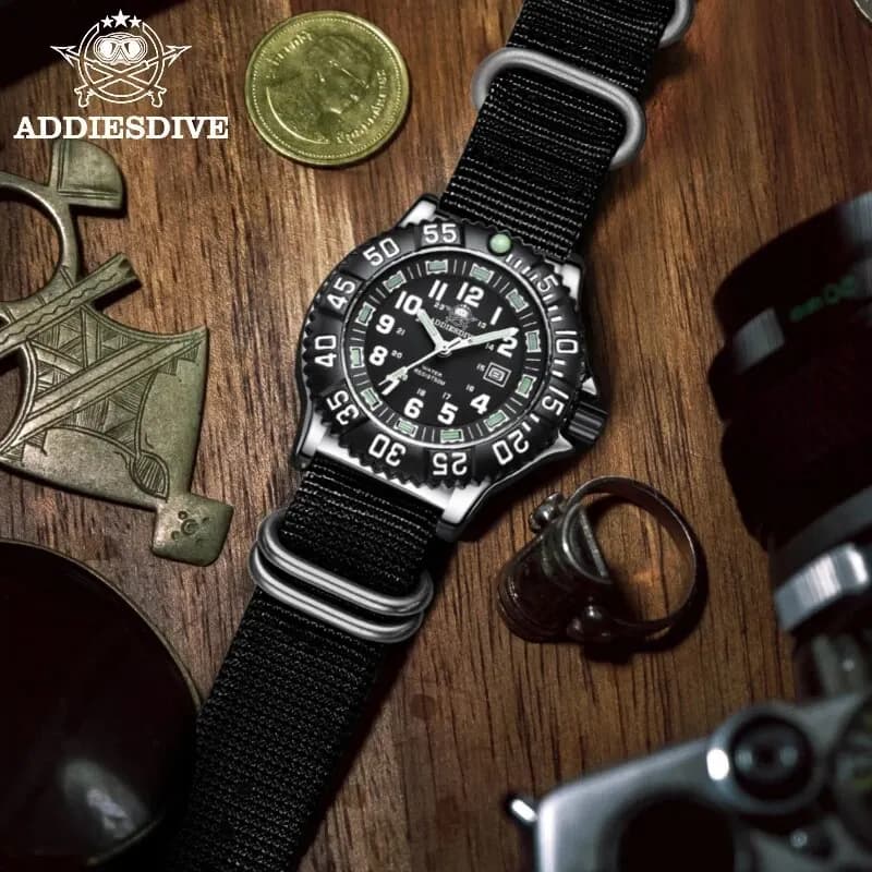 Montre plongée Addies Dive 50m étanche - Cadran noir lumineux - Lunette tournante - Style casual homme