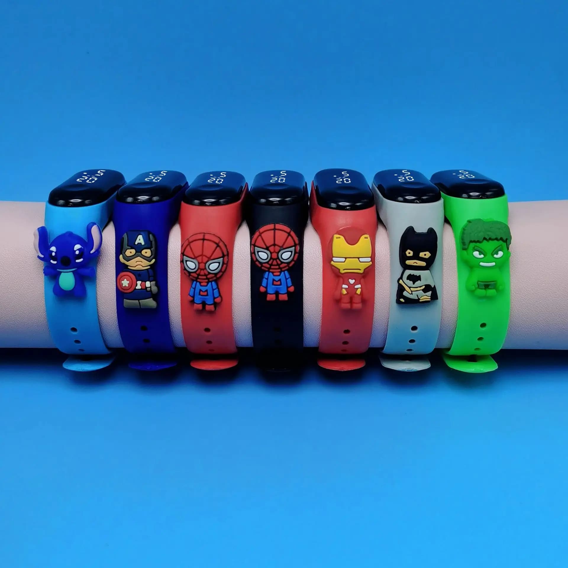 Montre enfant Marvel numérique LED - Montre cartoon étanche cadeau fête enfants garçons filles