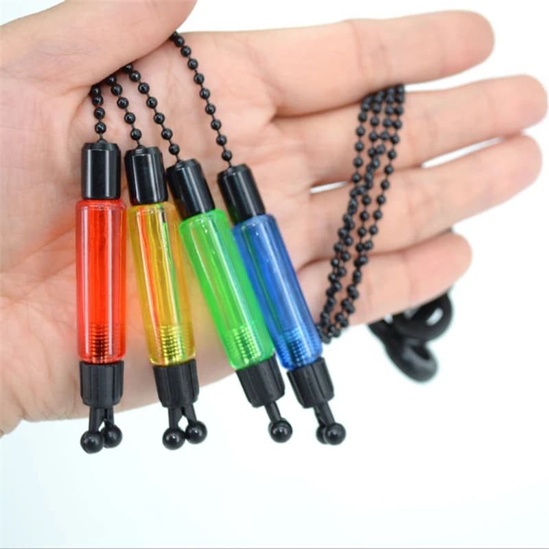 Set alarme de touche carpe avec hangers, bobbins et swingers - Indicateurs chaîne acier 4 couleurs outils pêche