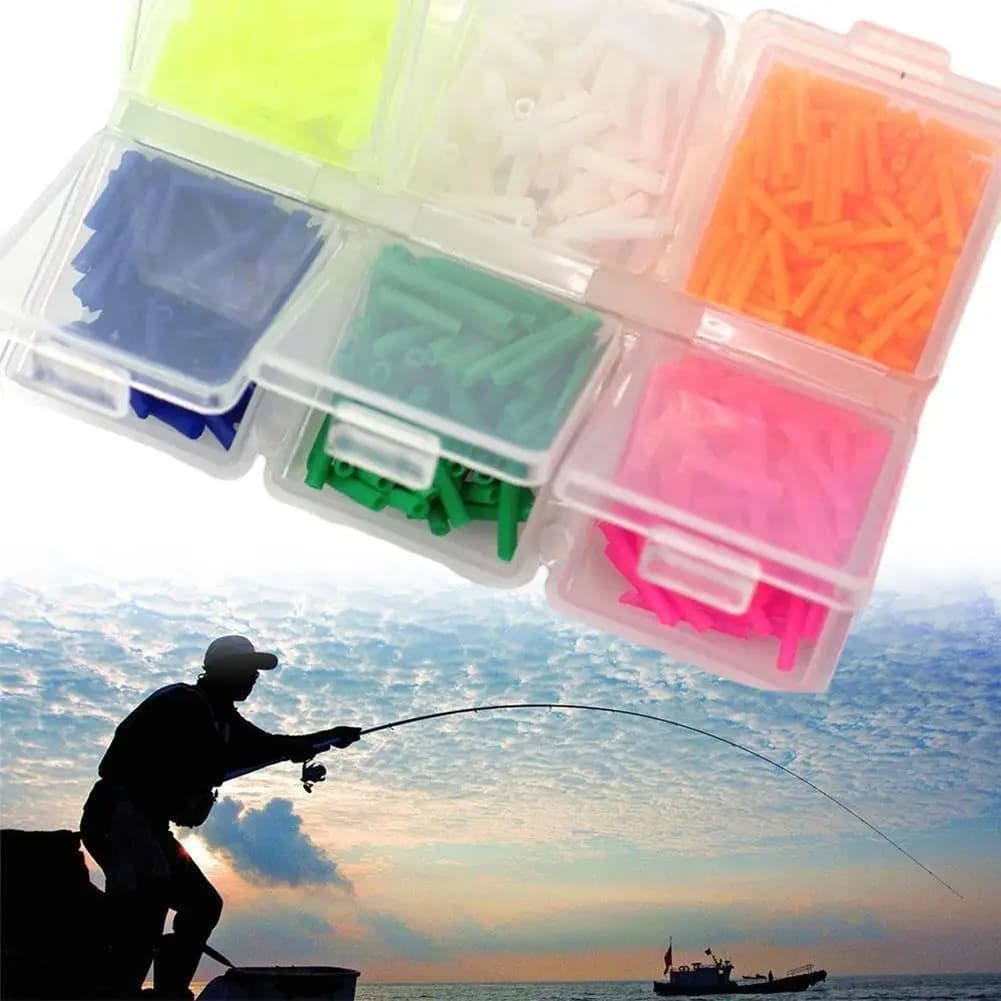 Boîte accessoires carpe avec flotteurs assortis - tubes silicone colorés gadgets pêche canne à coup
