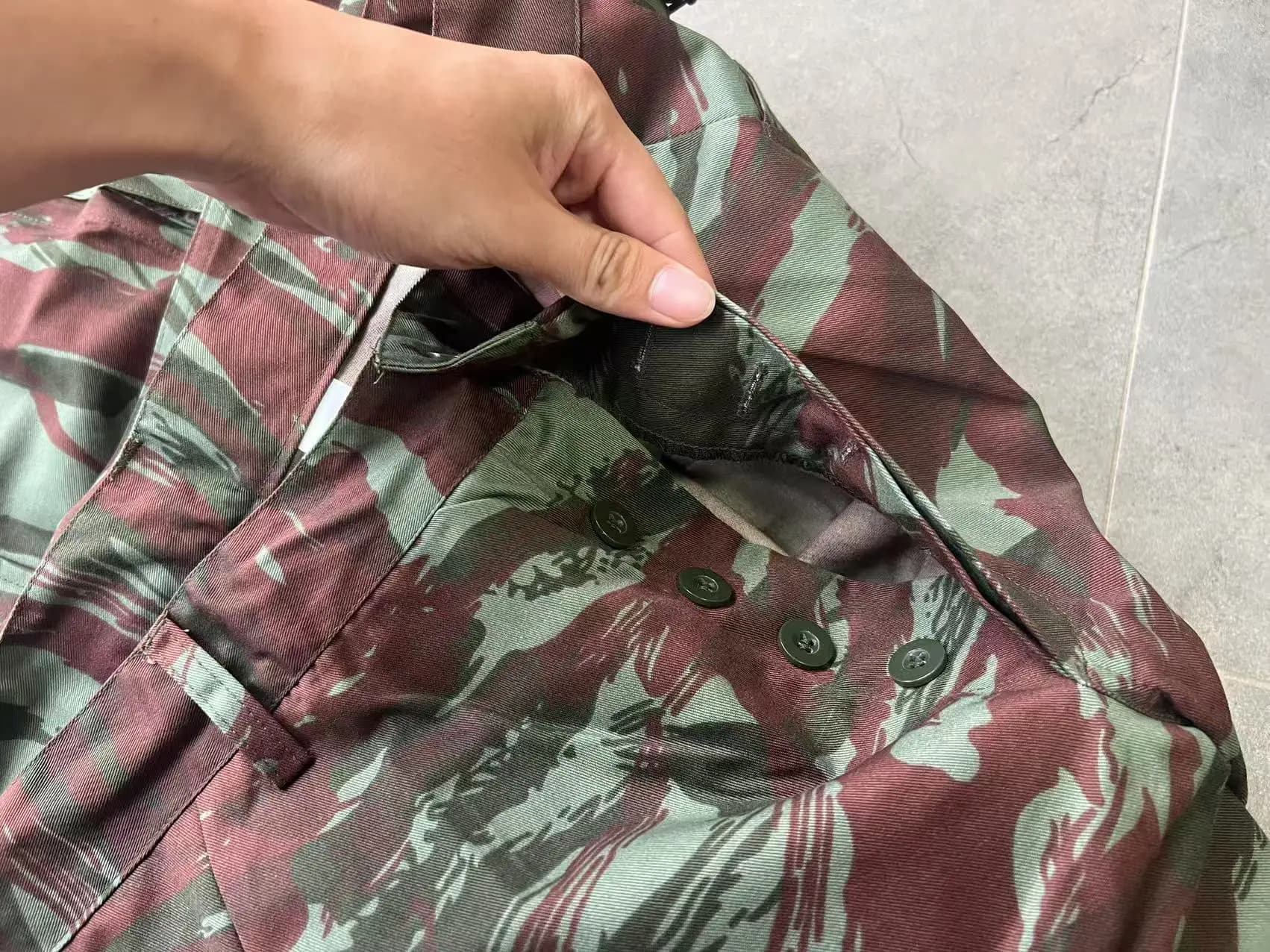 Set camouflage lézard français Benin - Tenue pêche africaine pour discrétion exceptionnelle berges