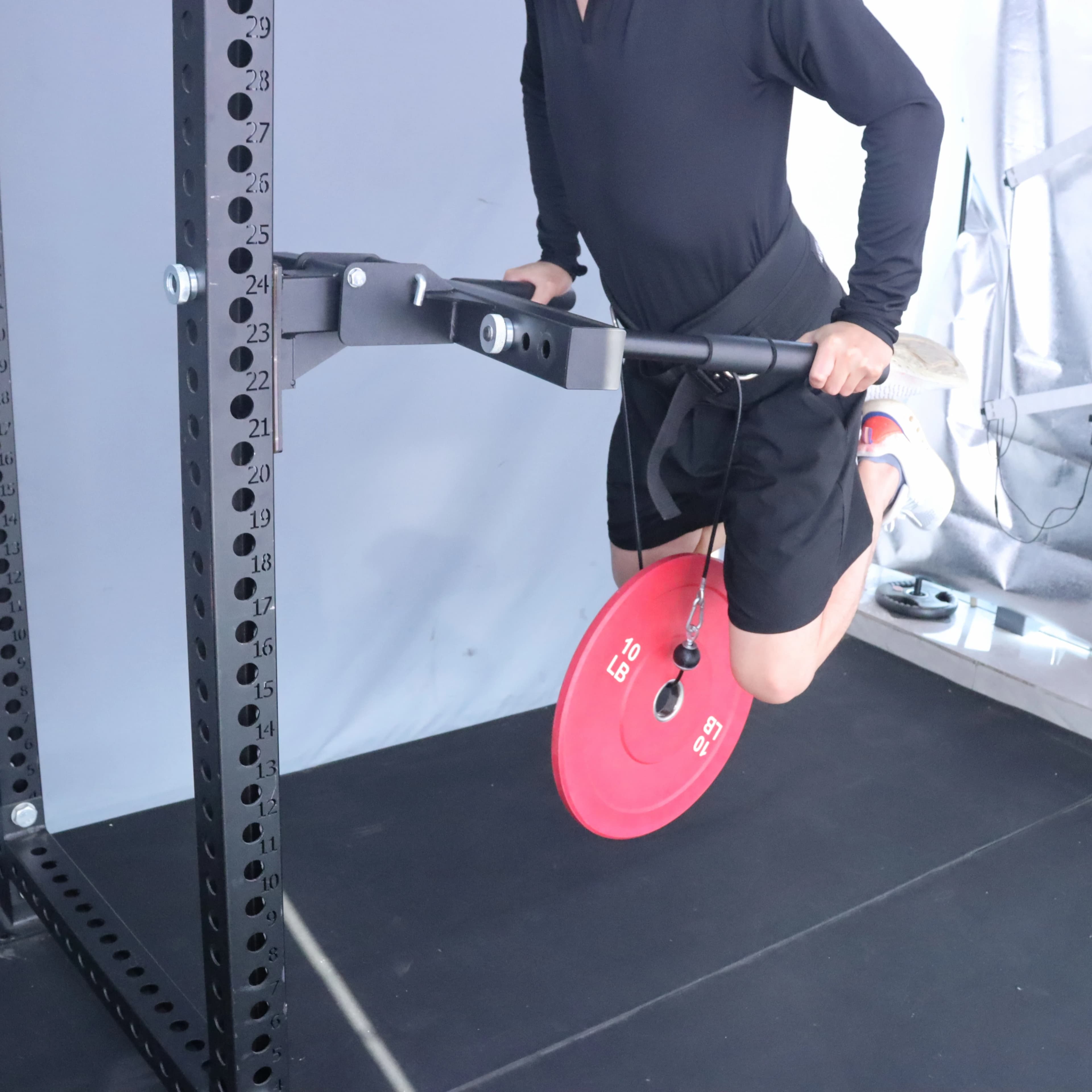 Barre de dips ajustable pour flexion et extension des bras - Largeur réglable et pliable pour accessoires de rack