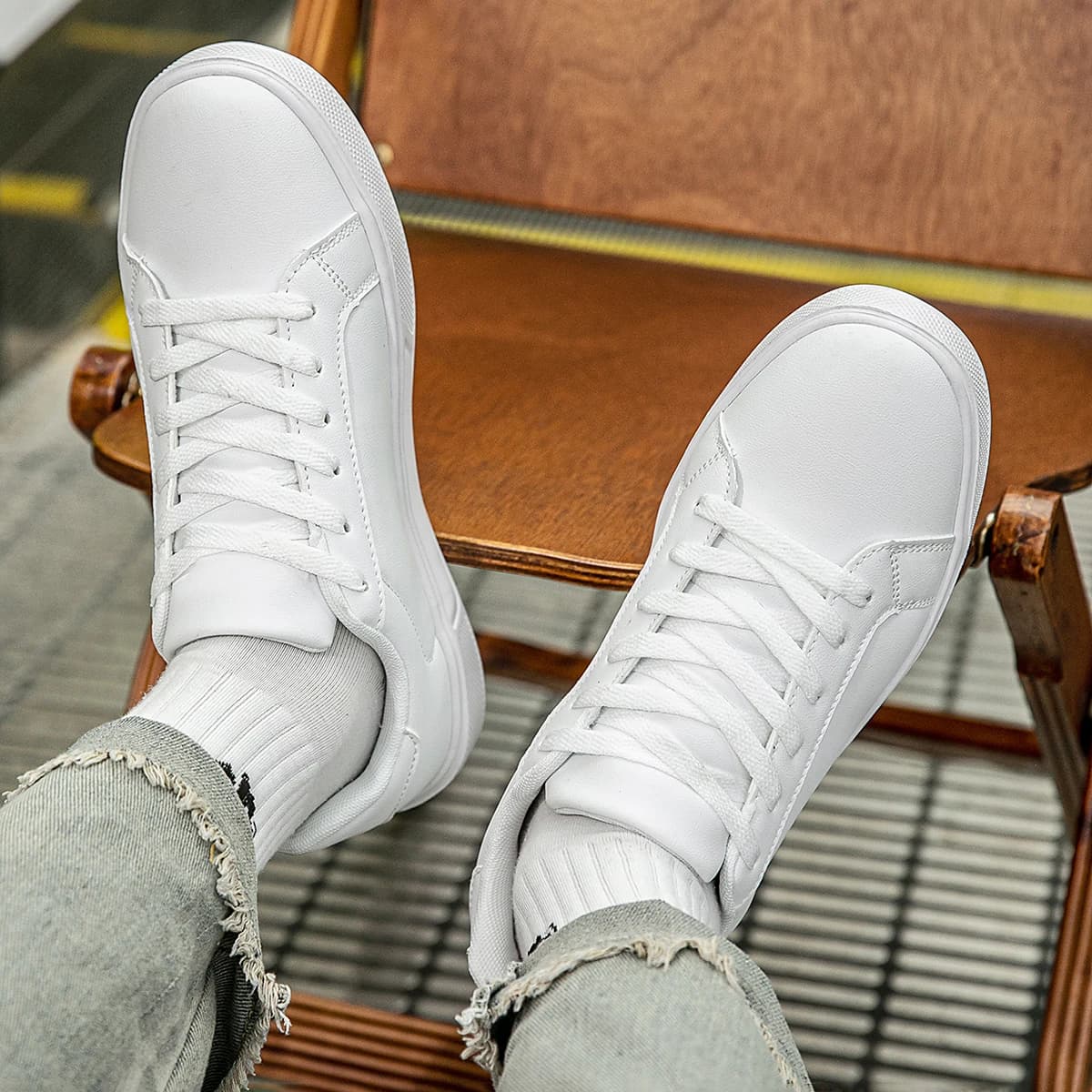 Sneakers homme en cuir PU tendance - Chaussures casual vulcanisées pour couple et loisirs