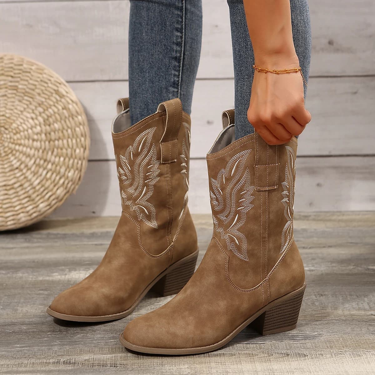 Bottes cowboy femme brodées pointues talon épais genou automne western botas de mujer neuves