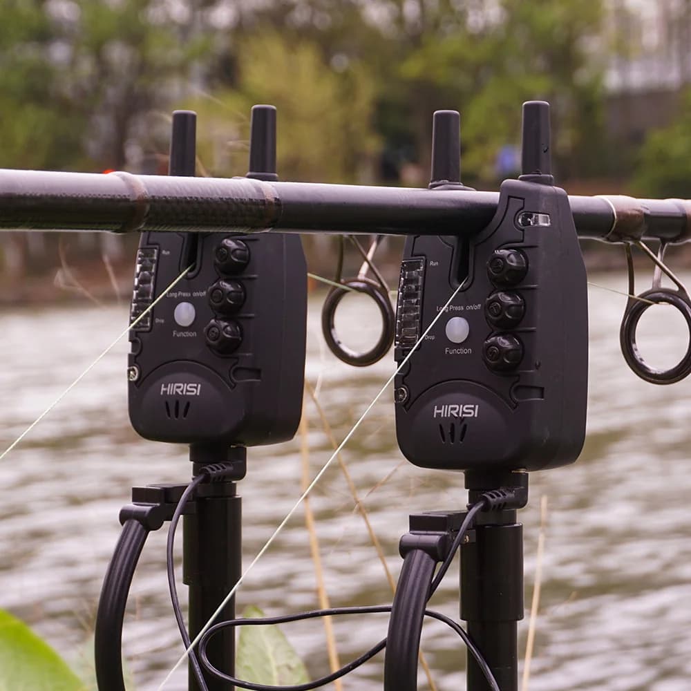 Set Hirisi Alarme Pêche Carpe Sans Fil avec 2 Swingers et Alarme Étanche 1+2 Télécommande 2 Voies