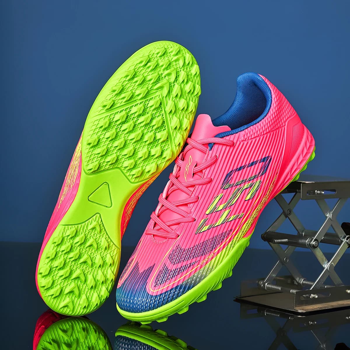 Chaussures de football homme TF à crampons brisés - Adhérence maximale et anti-dérapage toute saison