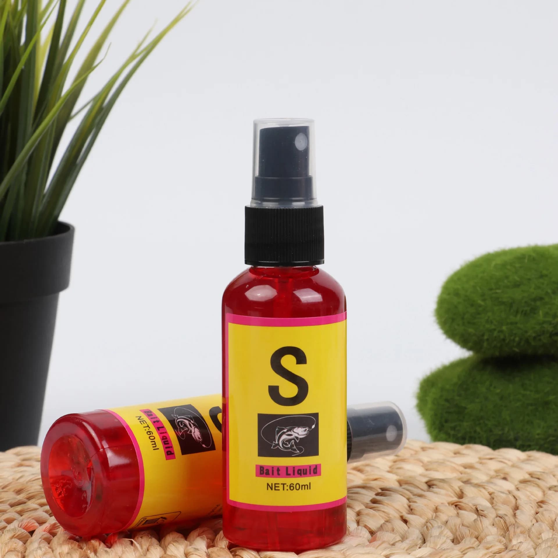 Appât liquide carpe et carassin crucian 60ml additif pour amorçage et pêche au coup