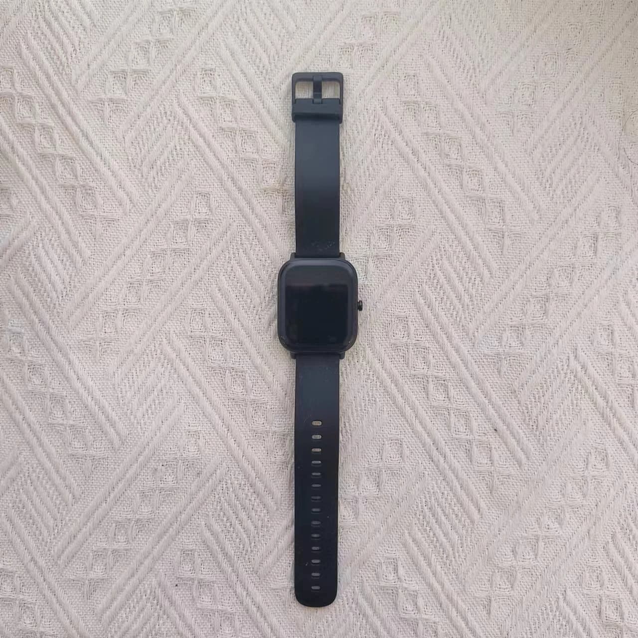 Amazfit GTS smartwatch reconditionné - Étanche 5ATM, suivi sport, widgets personnalisables - Montre connectée homme femme