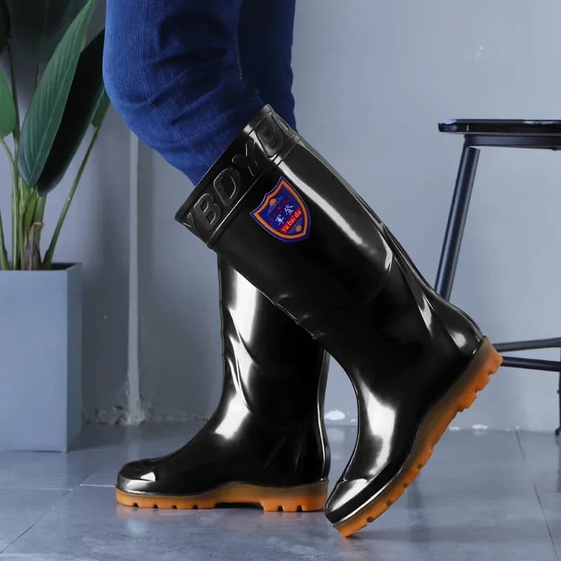 Bottes PVC pêche homme imperméables antidérapantes tube haut avec semelle caoutchouc et doublure polaire
