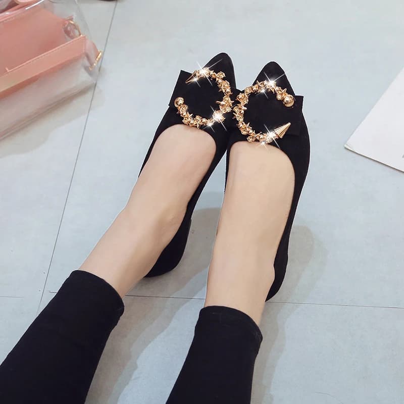Chaussures femme bout pointu printemps automne confortables antidérapantes décoration métal pêche