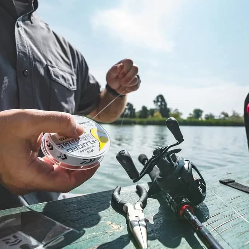 Ligne fluorocarbone Daiwa J leader coulante 100m 50m transparente pour pêche précise - Fabriqué au Japon
