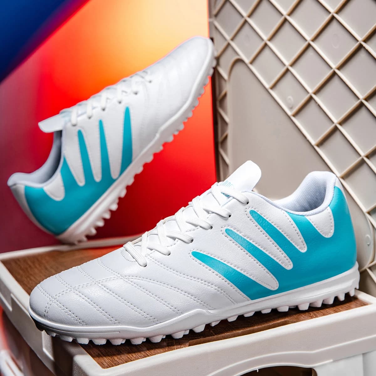 Chaussures de football TF homme respirantes anti-dérapantes pour terrains synthétiques toute saison