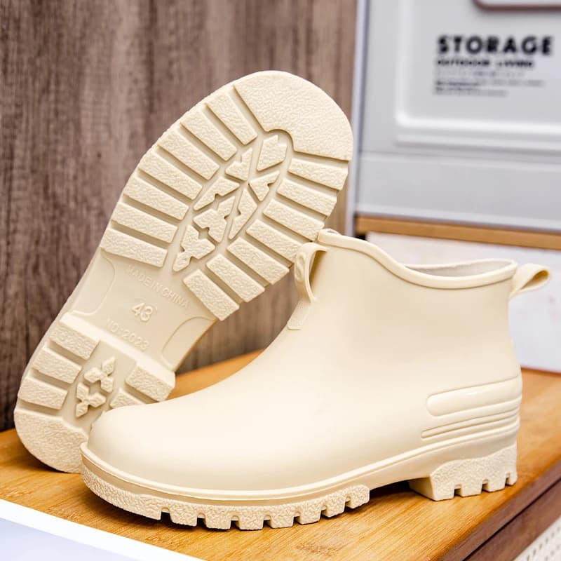 Bottes pluie couple courtes tube PVC moulé imperméables anti-dérapantes commuting extérieur unisexe