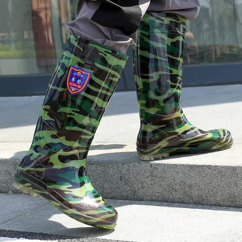 Bottes de pluie camouflage homme haut tube sécurité cuisine travail PVC genou adulte talon bas matériau tube