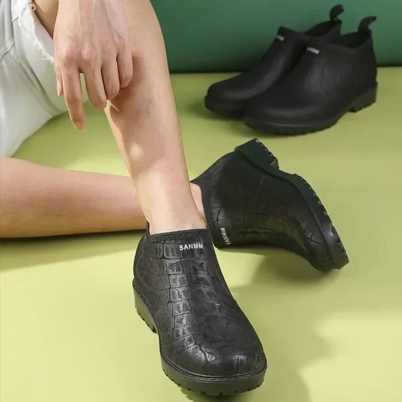 Bottes de pluie cheville homme 2025 mode jardin pêche imperméables caoutchouc tendance