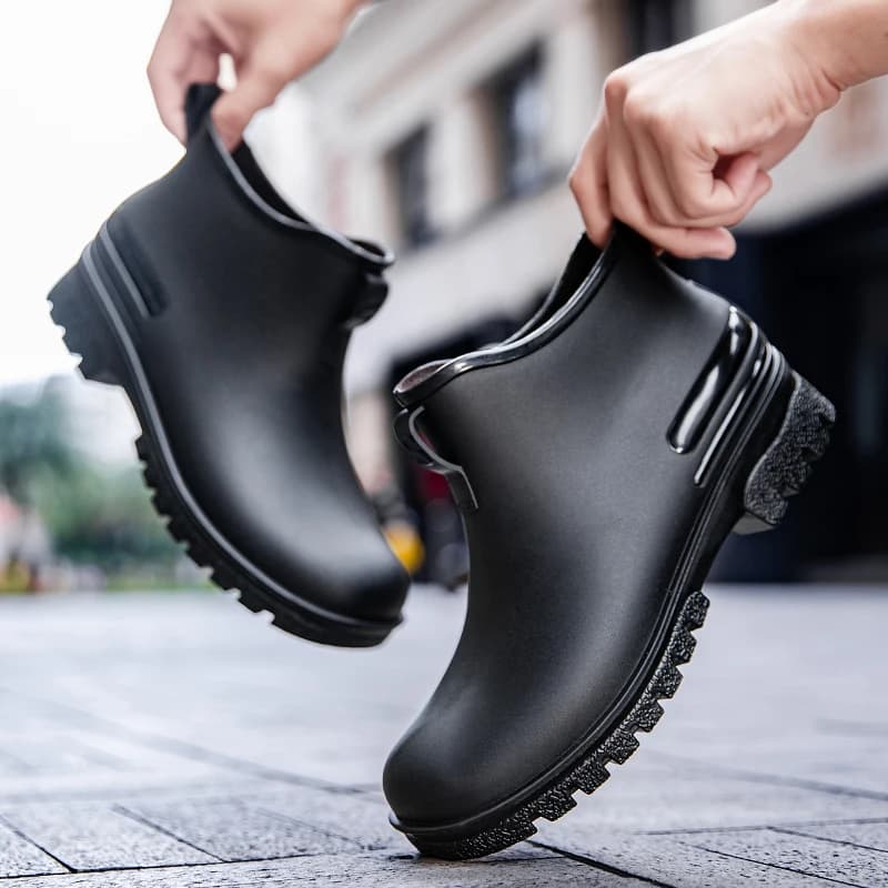 Bottes pluie couple courtes tube PVC moulé imperméables anti-dérapantes commuting extérieur unisexe