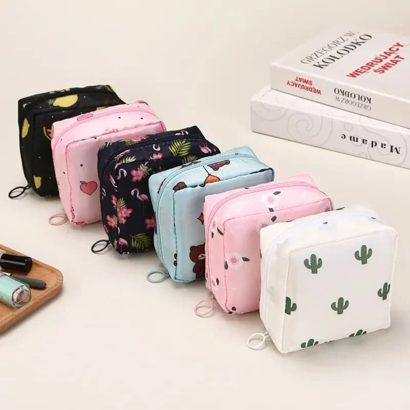 Trousse étanche pour serviettes hygiéniques femme - Organisateur portable avec motif cartoon