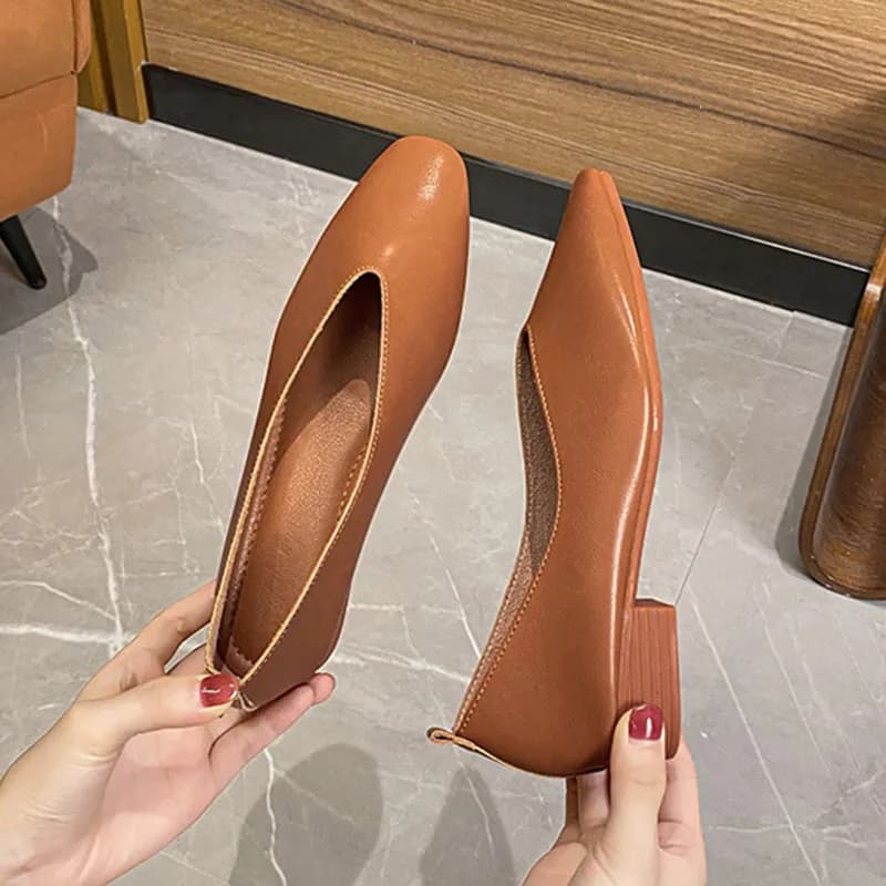 Escarpins rétro femme pêche élégants - Vernis vert bout carré été français