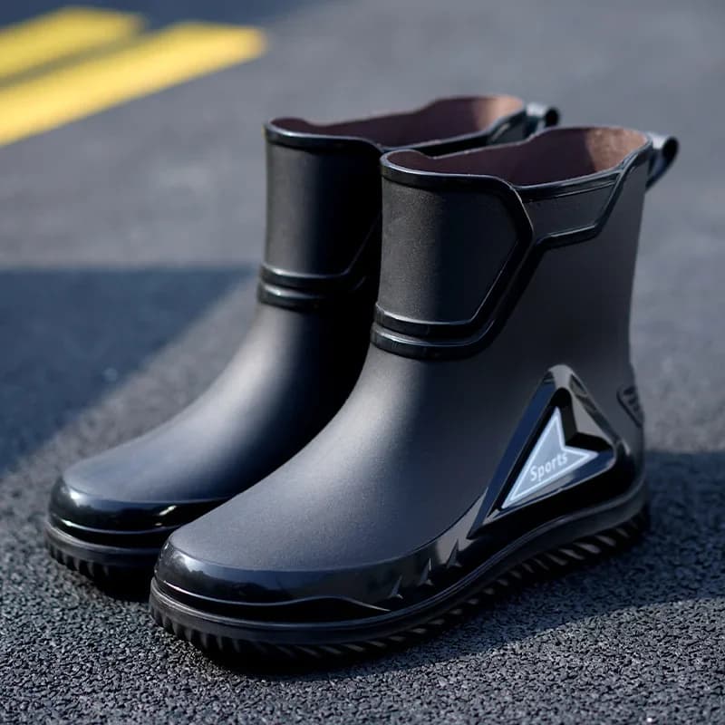 Bottes de pluie mi-mollet hommes mode avec bandes réfléchissantes, chaussures étanches élastiques grises pêche