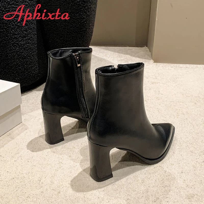 Bottes cheville fourrées noir zippées femmes grande taille 44-46 talon carré 8.5cm hiver pêche
