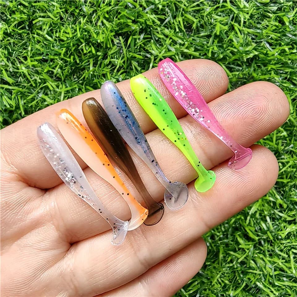 Leurre Souple Micro 50 Pièces 35mm T-tail pour Bass et Brochet, Appât Artificiel 0.35g Pêche aux Leurres