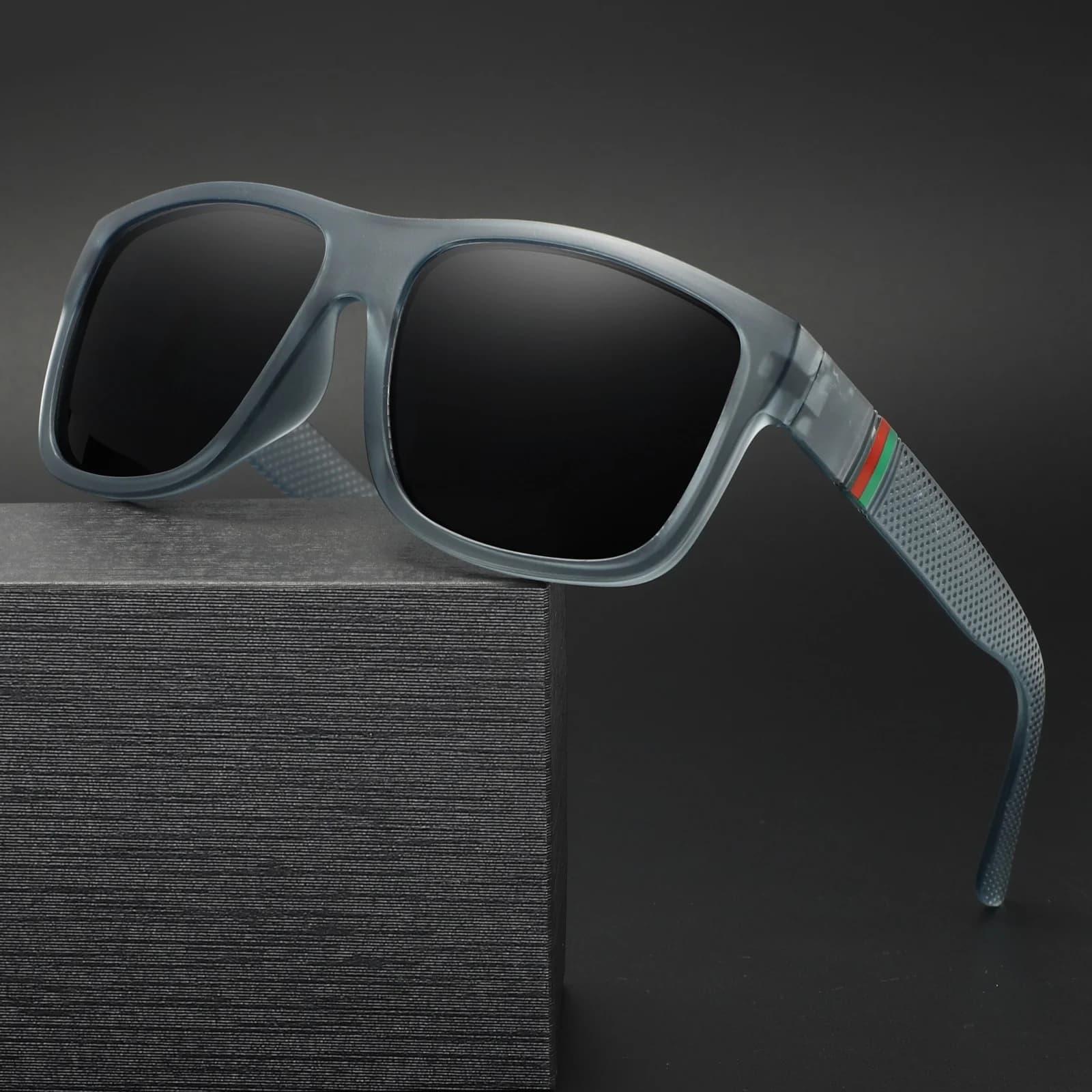 Lunettes de soleil UV400 neuves pêche randonnée - Modèle carré sport extérieur homme femme