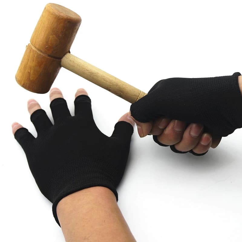 Paire de gants sans doigts noirs mi-longs homme femme laine tricot poignet coton hiver pêche