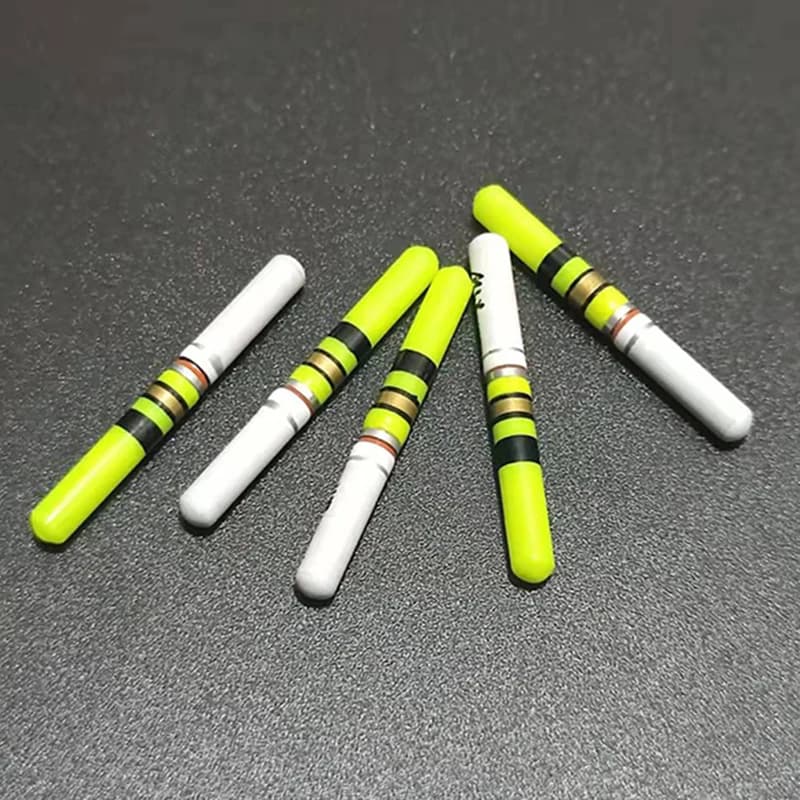 Lot de 5 flotteurs lumineux LED pour pêche de nuit, avec piles CR322 et baguettes vertes et rouges