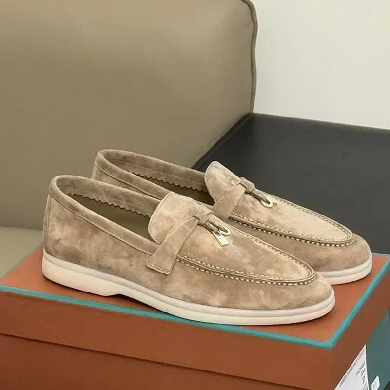 Chaussures casual britanniques intemporelles 2026 - Modèle couple à boucle métal frange