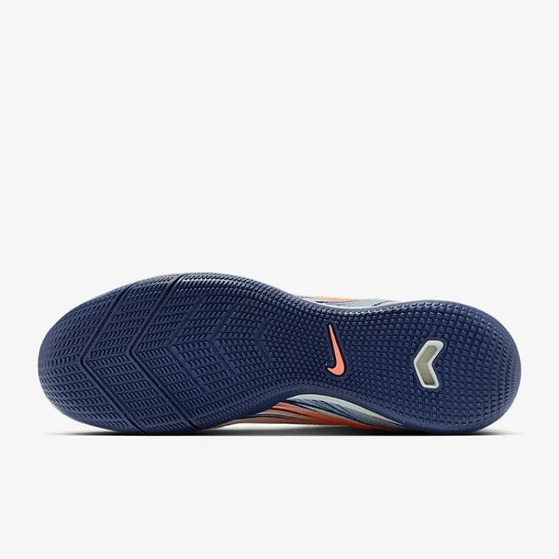 Chaussures Nike Mercurial 16 IC pour soccer intérieur - Zoom Superfly 10 légères à semelle plate grip renforcé