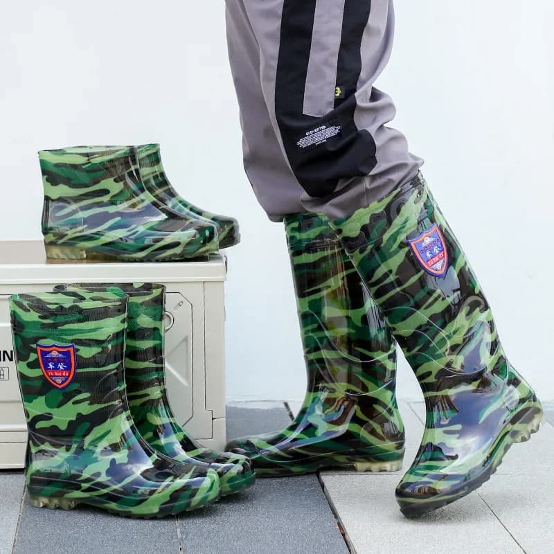 Bottes de pluie camouflage homme haut tube sécurité cuisine travail PVC genou adulte talon bas matériau tube