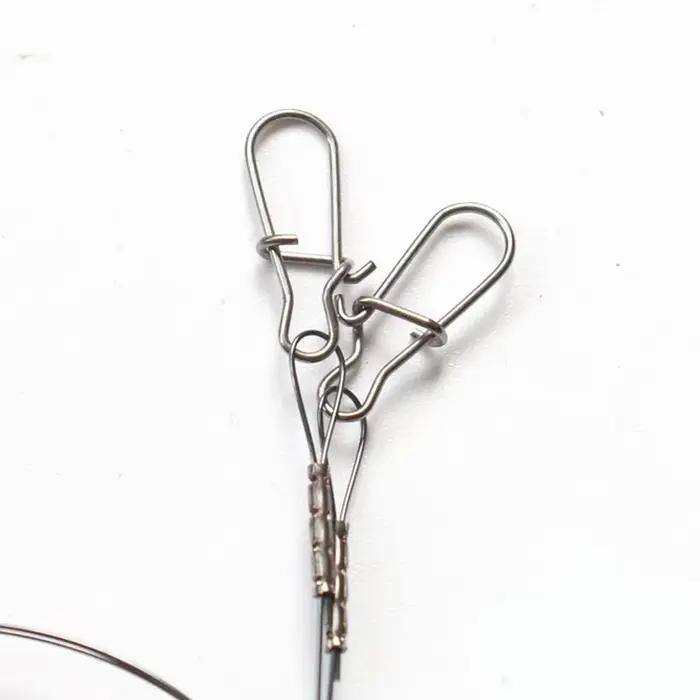 Laisse de pêche en acier 2PCS avec émerillon roulant anti-embrouillage pour brochet et carnassiers